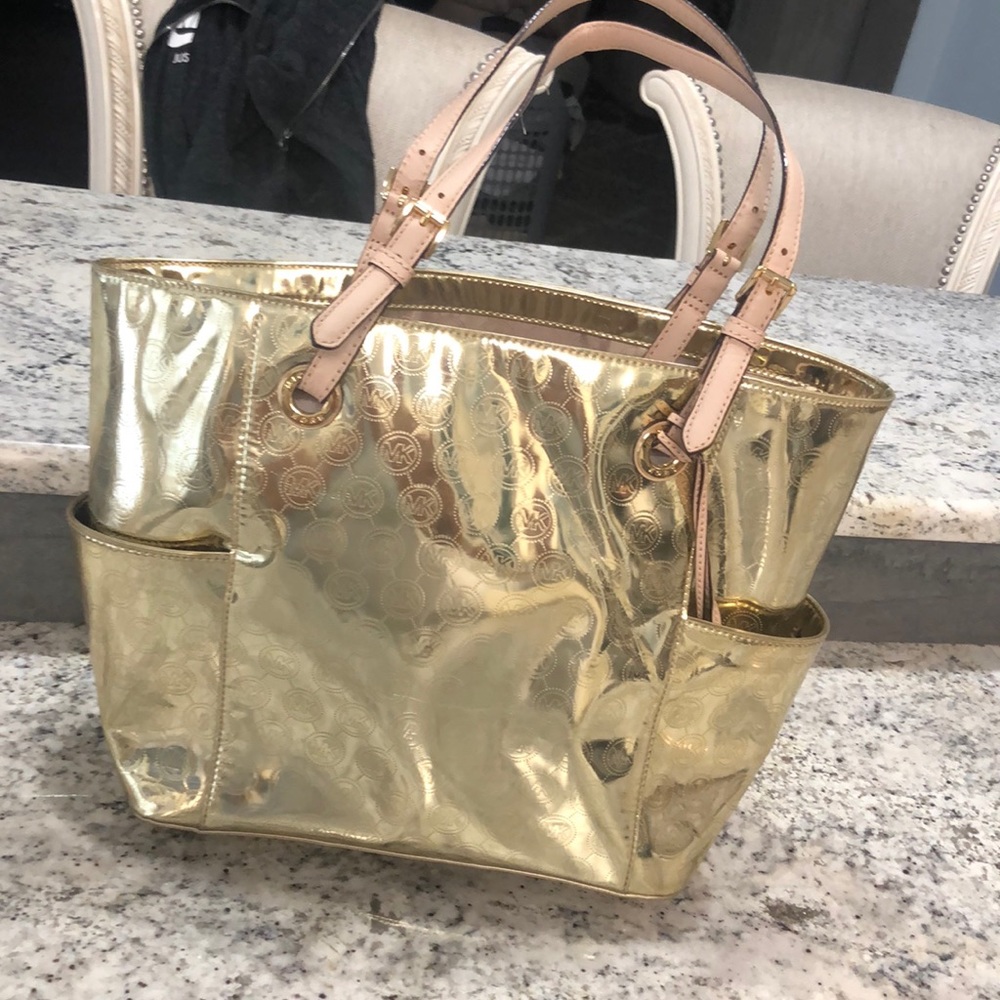 Michael Kors purse
